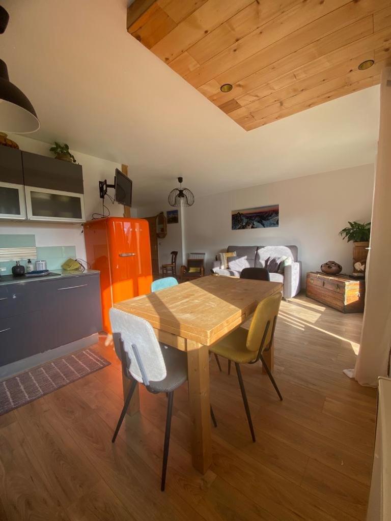 Sévrier Appartement Au Calme Avec Vue Sur Les Montagnes. מראה חיצוני תמונה